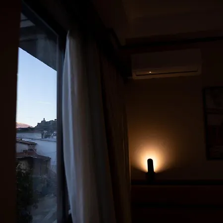 Shtaka Hotel *