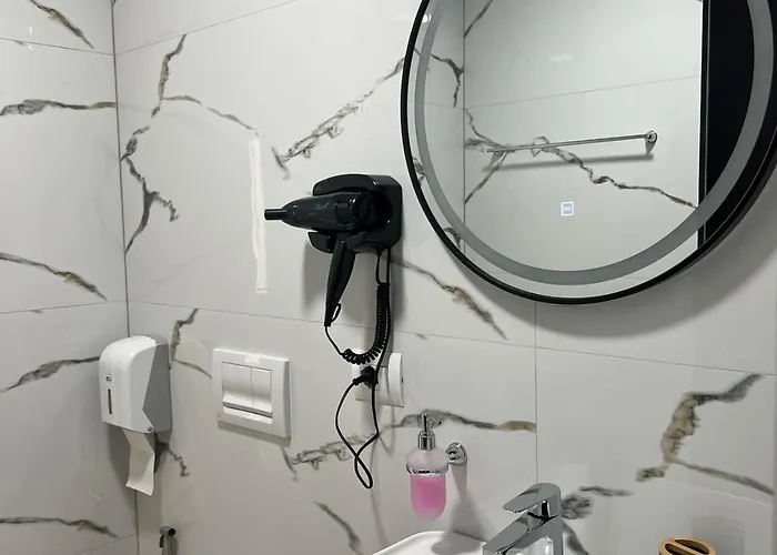 Shtaka Hotel *